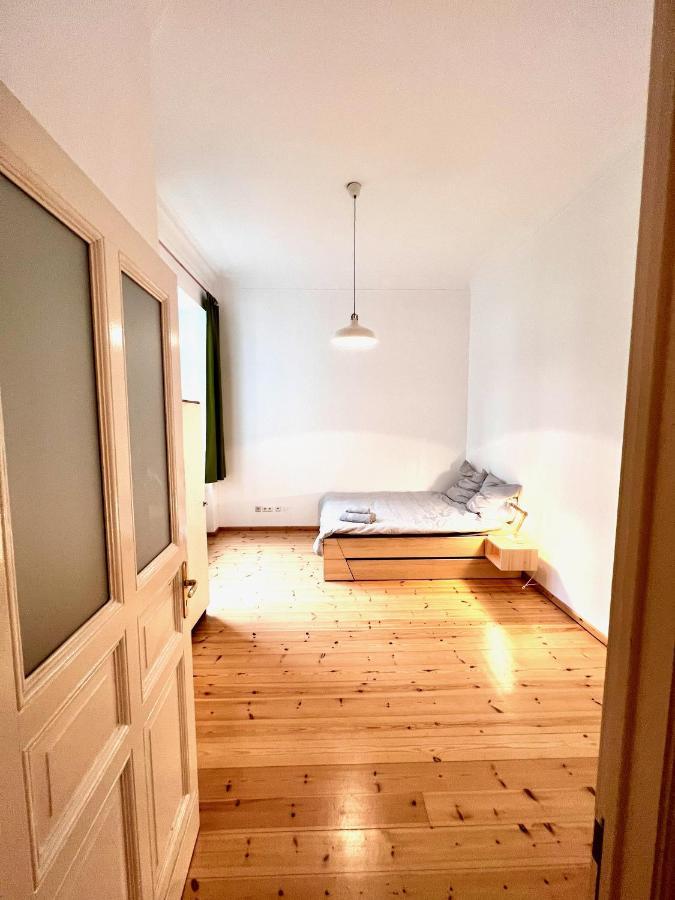 Gemuetliche 2-Zimmer-Wohnung Zentral Friedrichshain Berlim Exterior foto