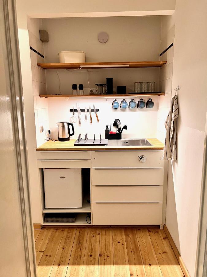 Gemuetliche 2-Zimmer-Wohnung Zentral Friedrichshain Berlim Exterior foto