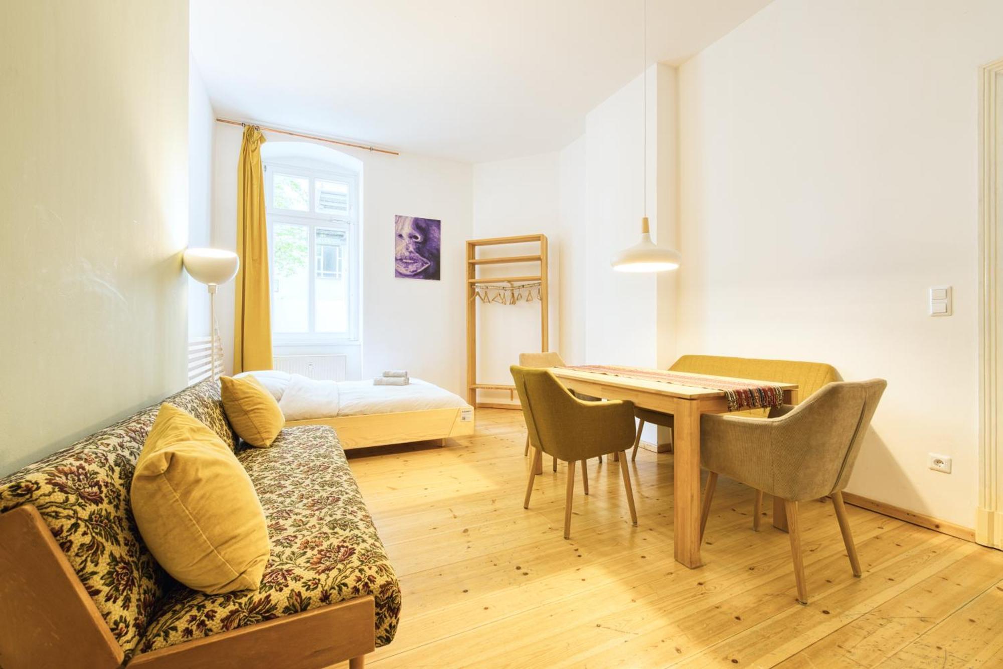 Gemuetliche 2-Zimmer-Wohnung Zentral Friedrichshain Berlim Exterior foto